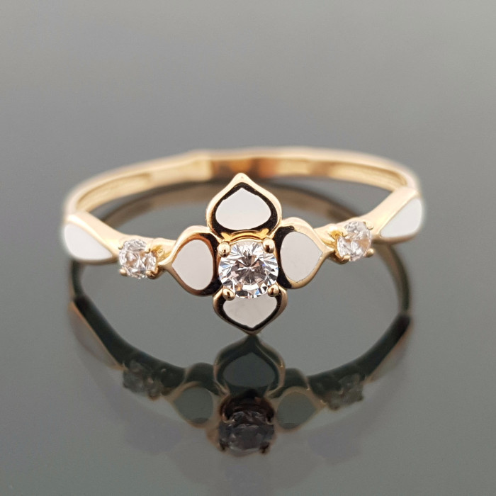 Auksinis žiedas dekoruotas cirkonio akutėmis "Balta gėlė"